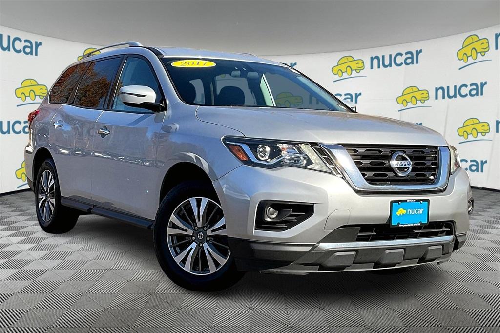 2017 Nissan Pathfinder S - Photo 1