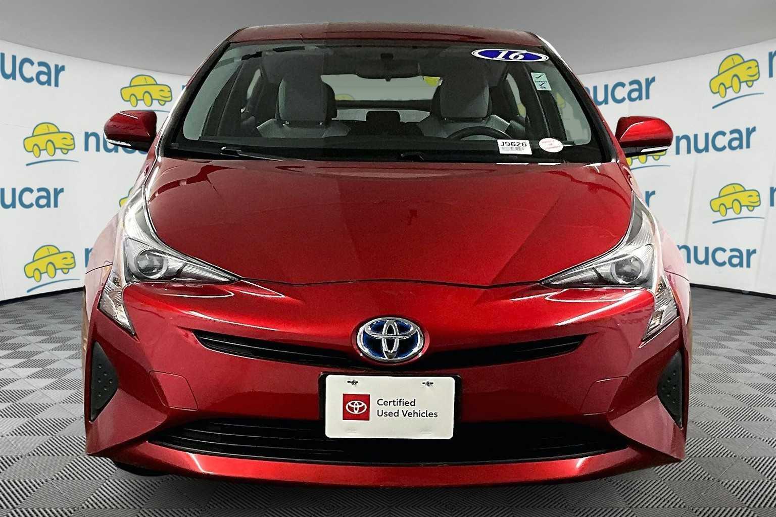 2016 Toyota Prius Two - Photo 2