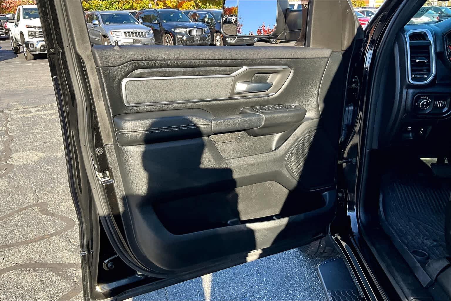 2019 Ram 1500 Big Horn/Lone Star 4x4 Quad Cab 64 Box - Photo 9