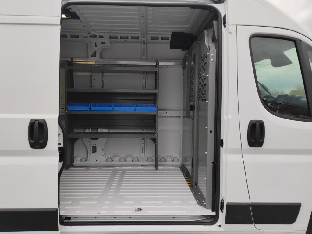 2024 Ram ProMaster 2500 High Roof - Photo 15