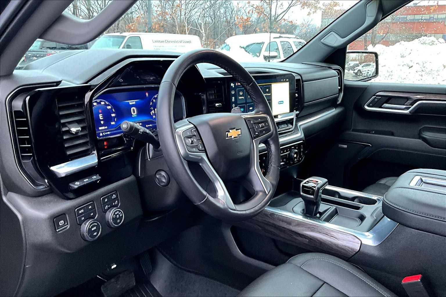 2022 Chevrolet Silverado 1500 LTZ - Photo 8