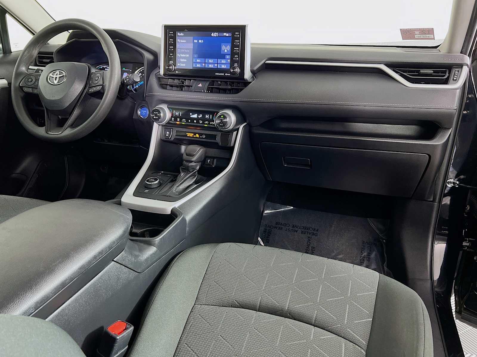 2021 Toyota RAV4 Hybrid XLE - Photo 29