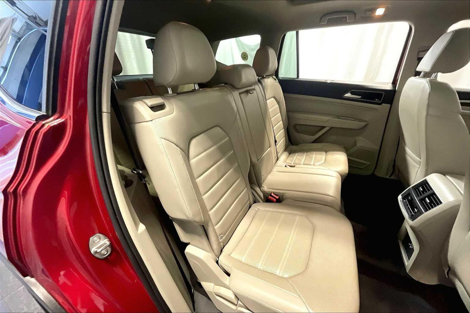 2018 Volkswagen Atlas 3.6L V6 SEL Premium - Photo 16