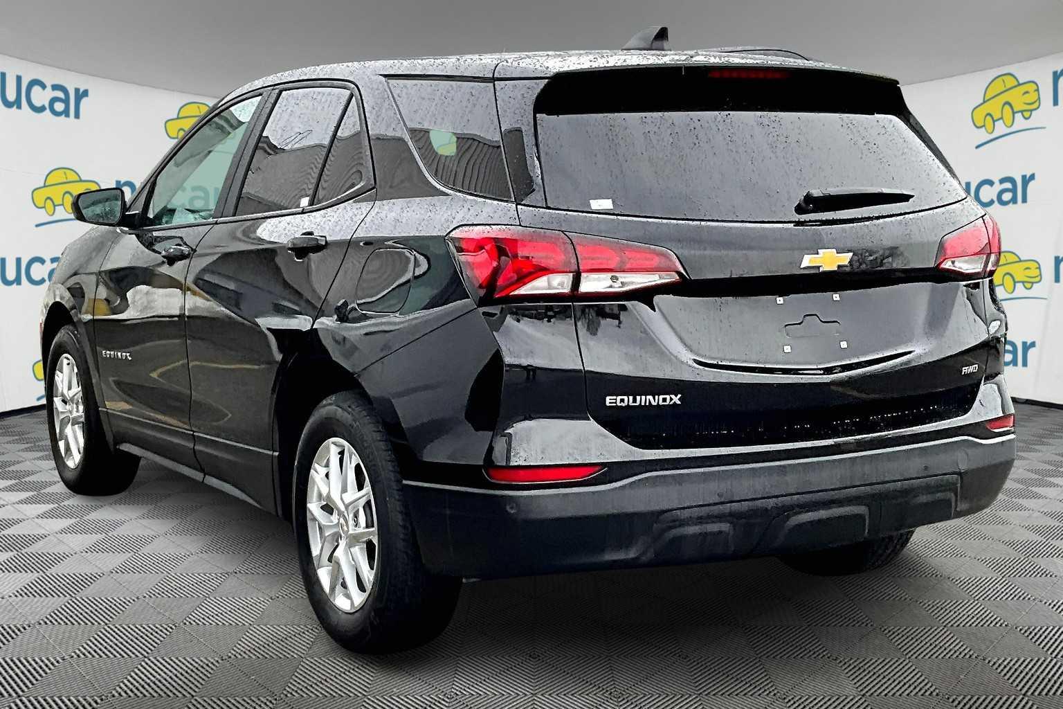 2022 Chevrolet Equinox LS - Photo 4