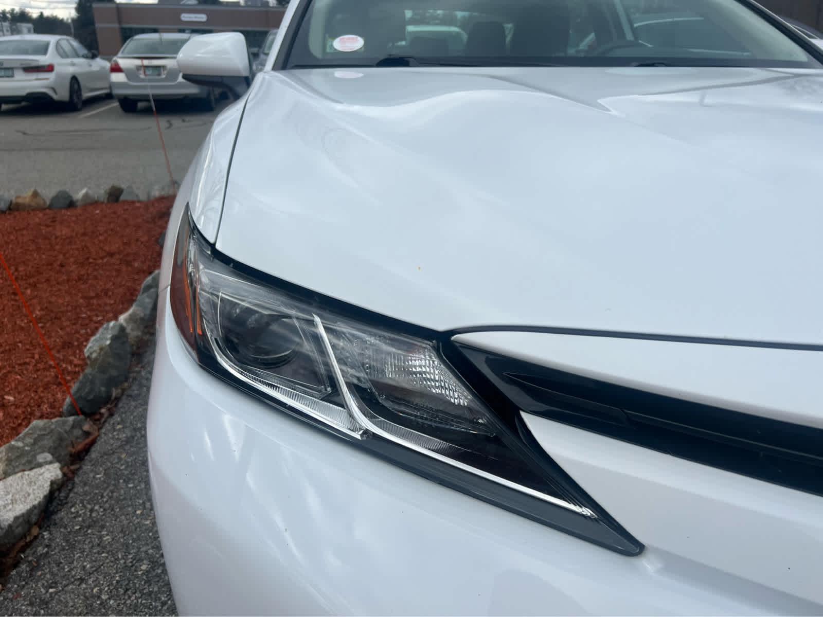 2019 Toyota Camry LE - Photo 2