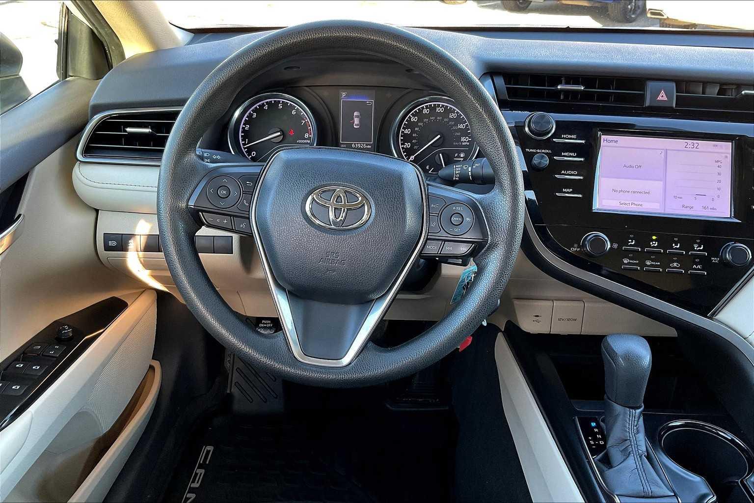 2019 Toyota Camry LE - Photo 30