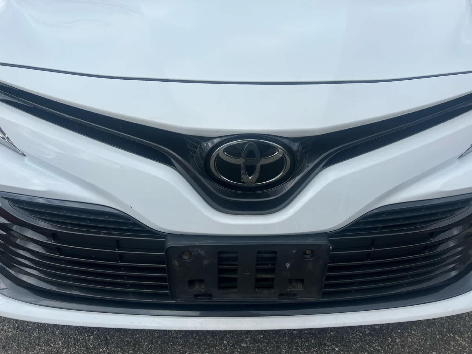 2019 Toyota Camry LE - Photo 6