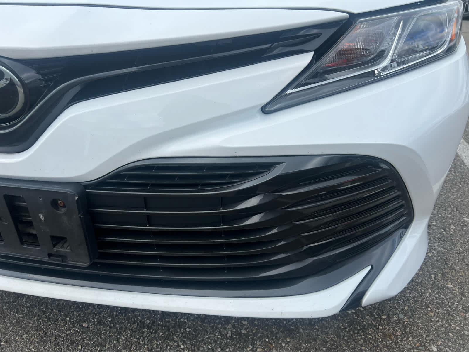 2019 Toyota Camry LE - Photo 10