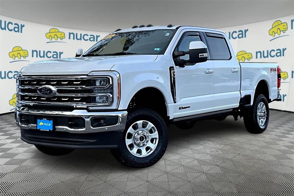 2023 Ford F-350SD Lariat - Photo 3