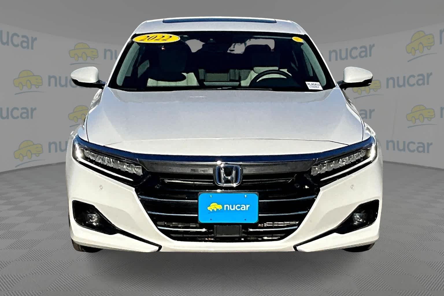 2022 Honda Accord Hybrid Touring - Photo 2