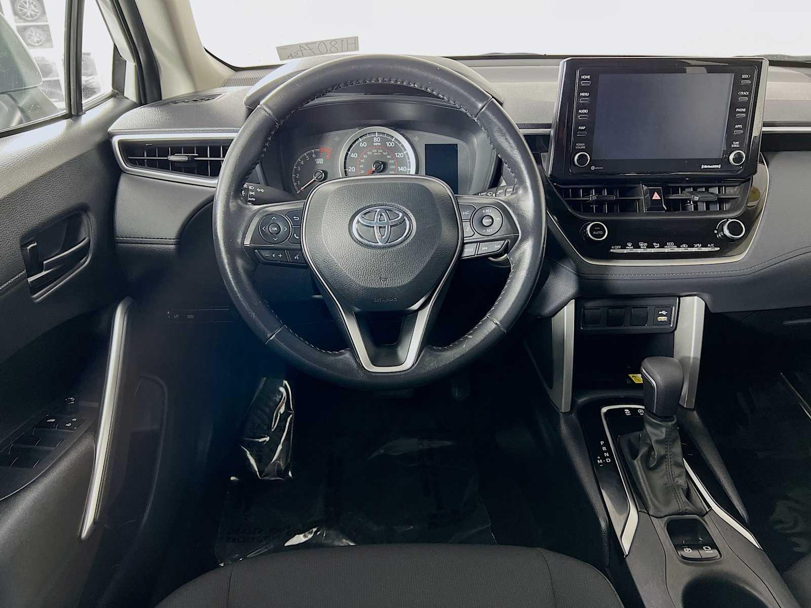 2022 Toyota Corolla Cross LE - Photo 21