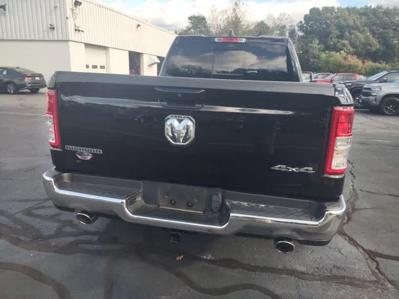 2022 Ram 1500 Big Horn 4x4 Quad Cab 64 Box - Photo 9