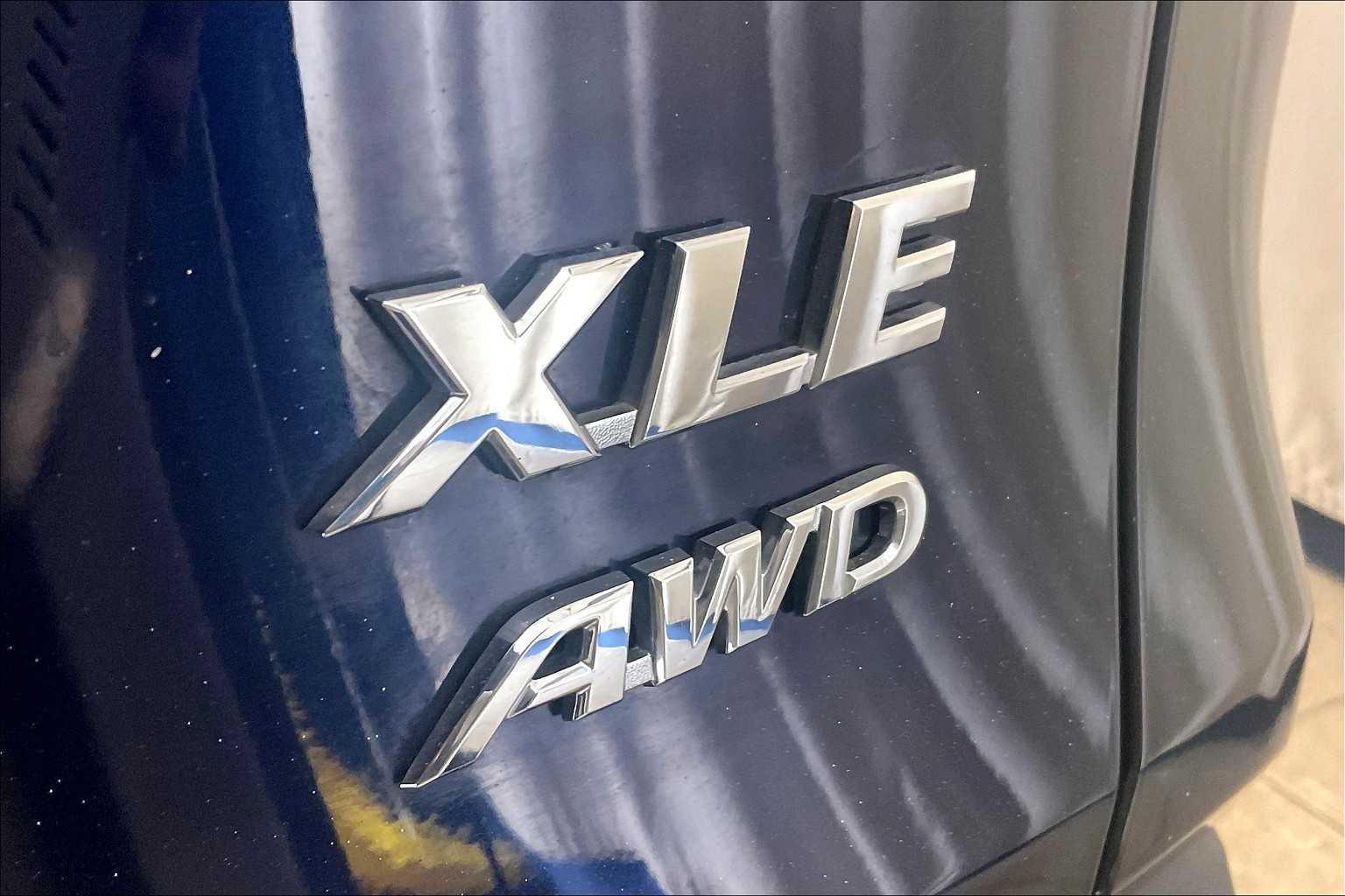 2023 Toyota RAV4 XLE - Photo 29