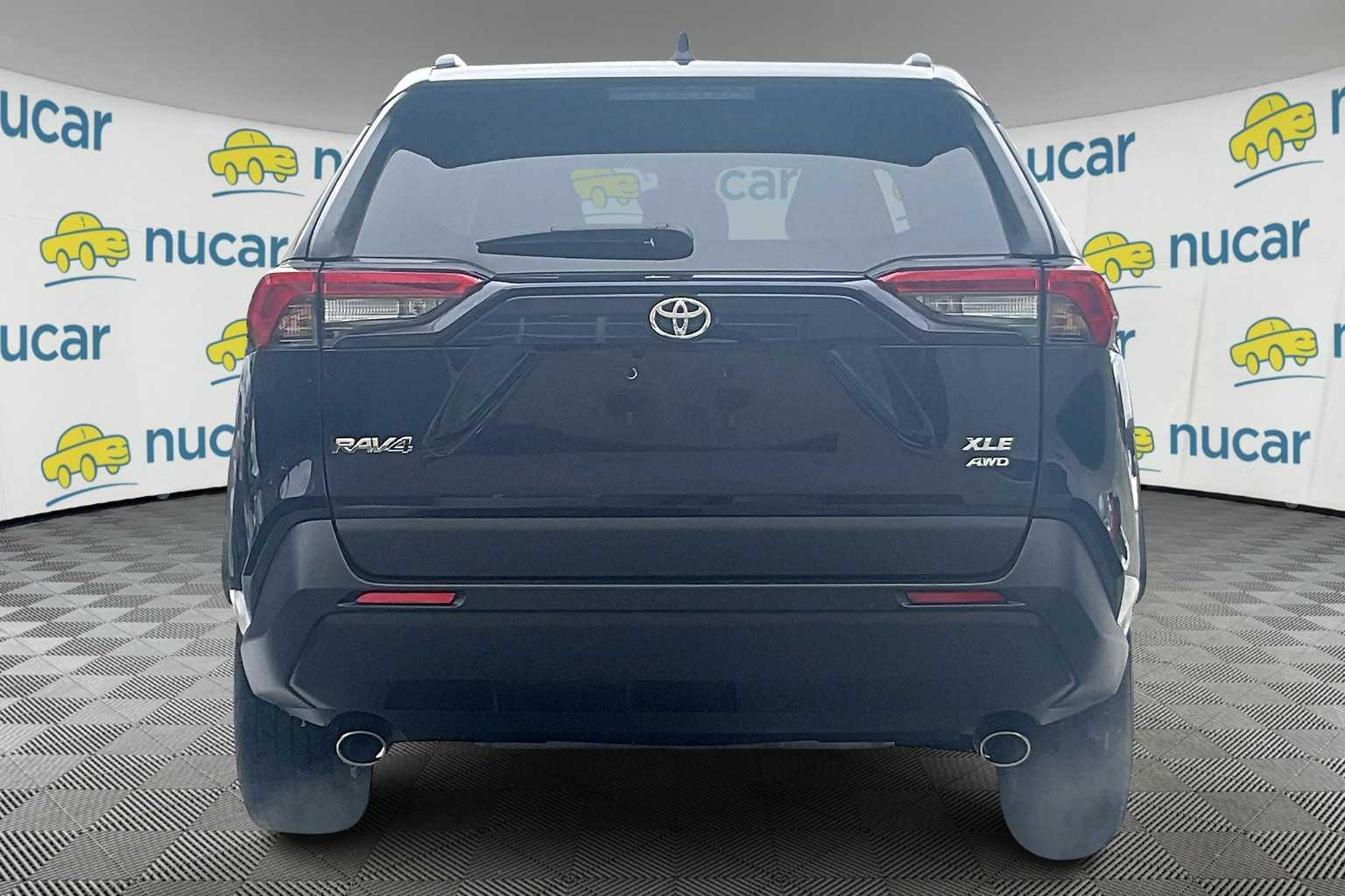 2023 Toyota RAV4 XLE - Photo 5