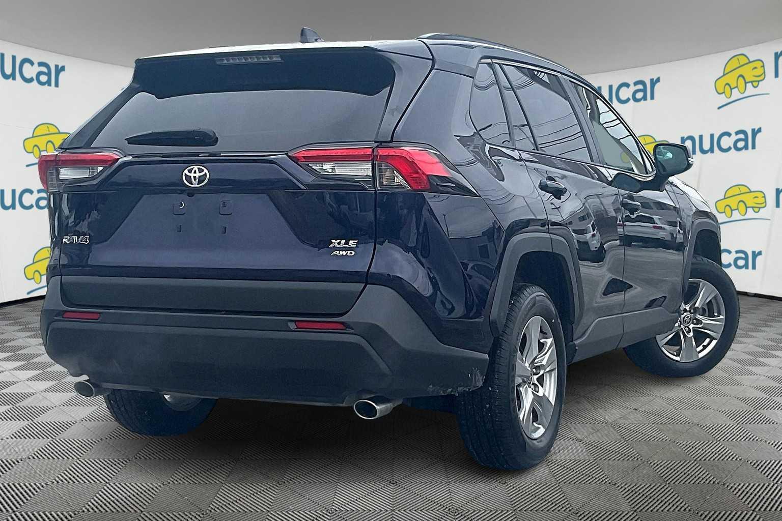 2023 Toyota RAV4 XLE - Photo 6