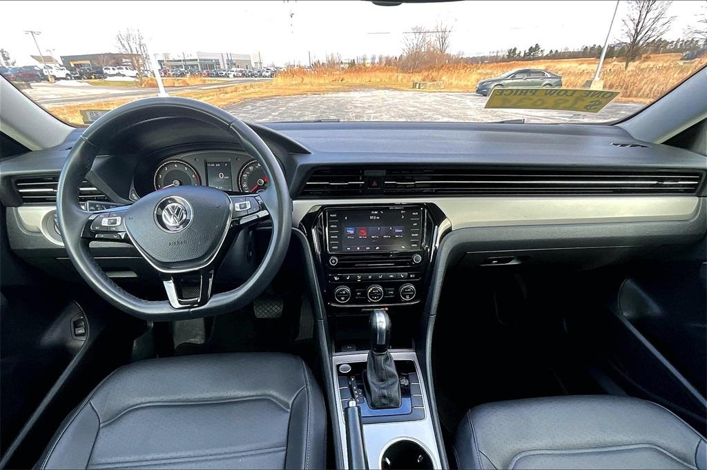 2021 Volkswagen Passat 2.0T SE - Photo 21