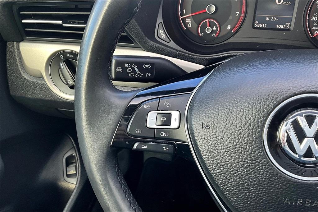 2021 Volkswagen Passat 2.0T SE - Photo 23