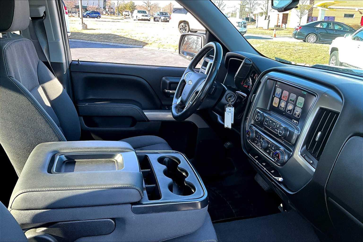 2018 Chevrolet Silverado 1500 LT - Photo 21