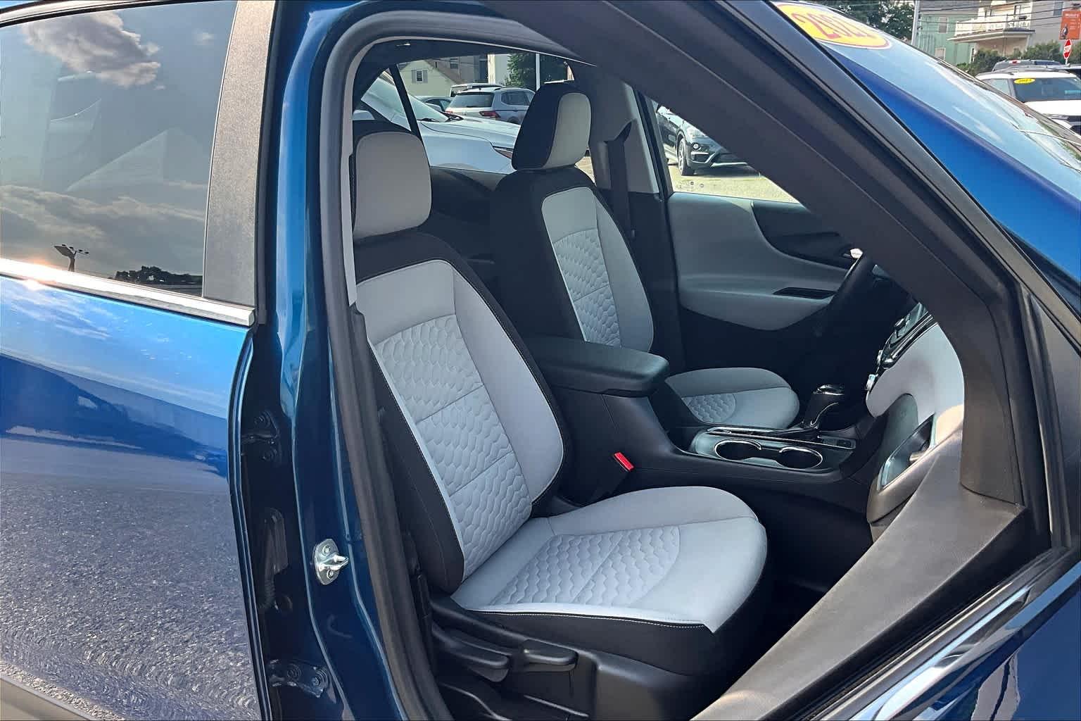 2021 Chevrolet Equinox LT - Photo 11