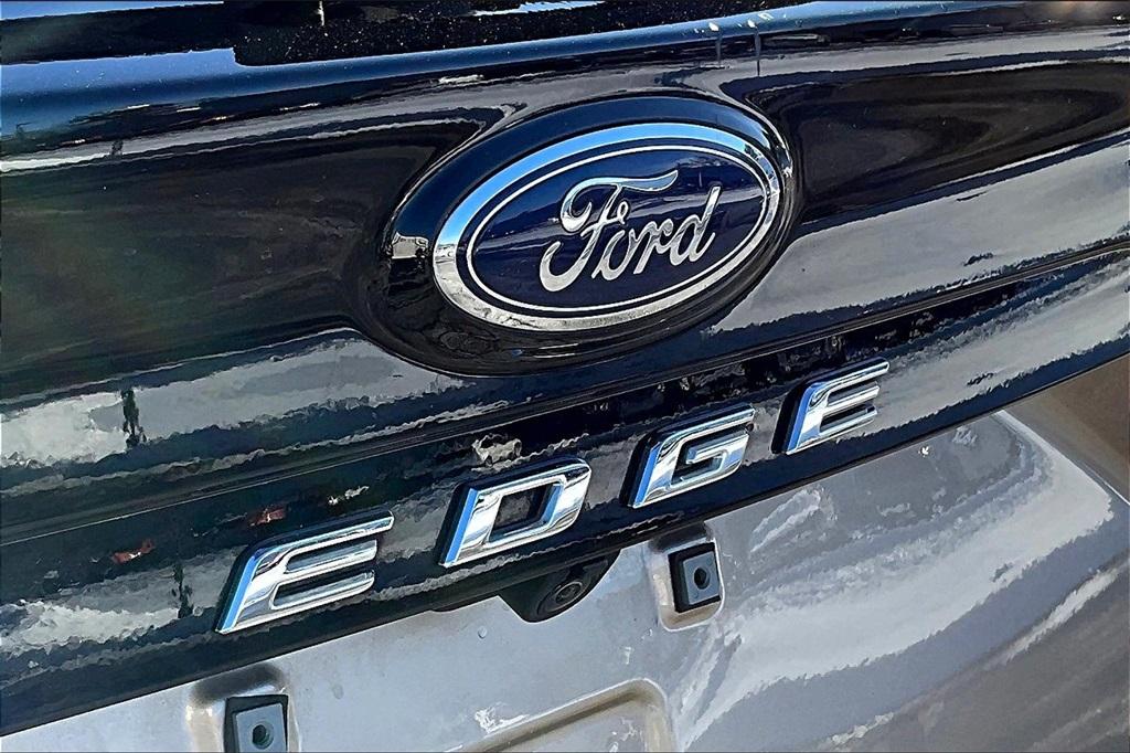 2021 Ford Edge SEL - Photo 27