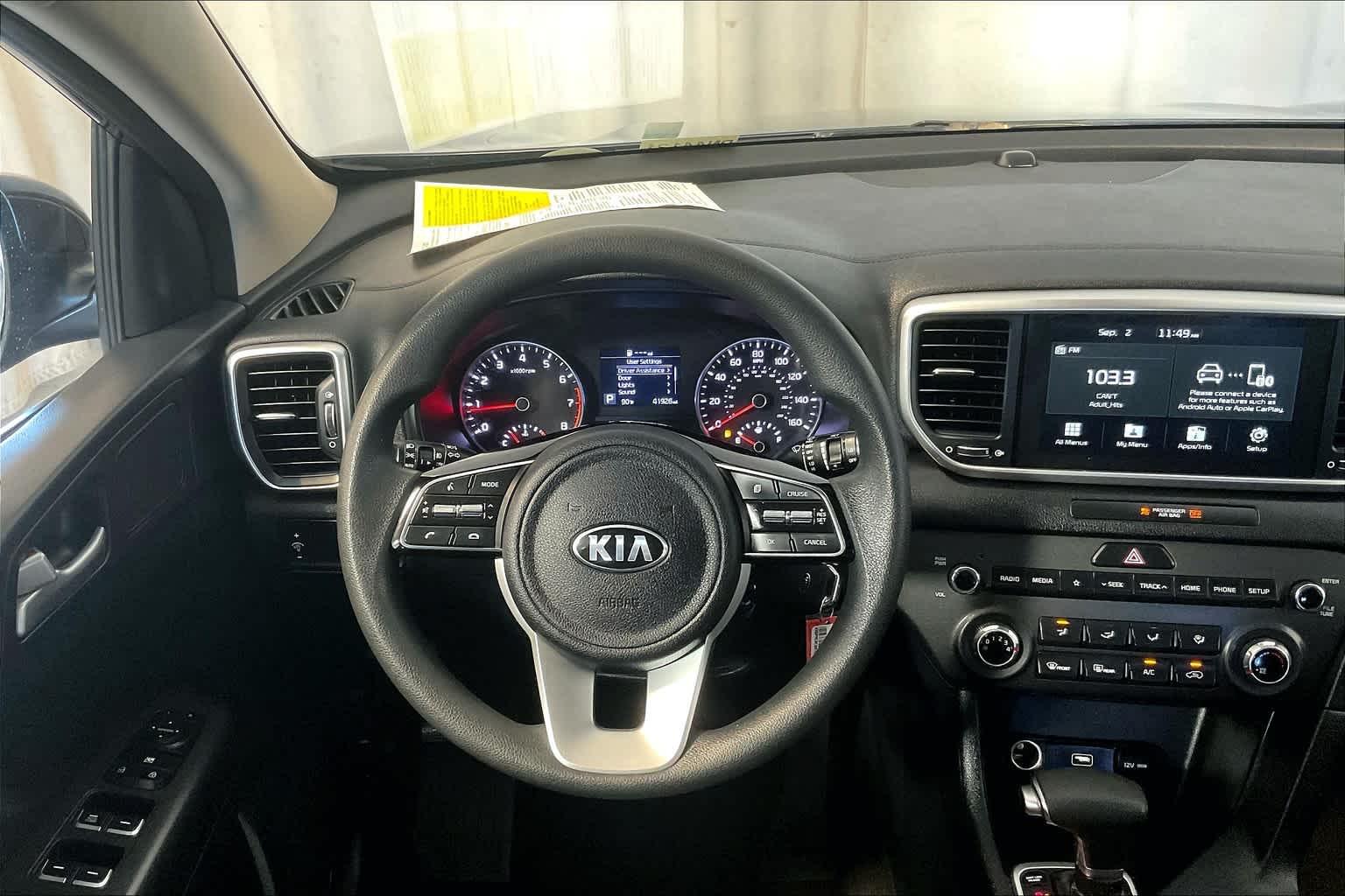 2022 Kia Sportage LX - Photo 17