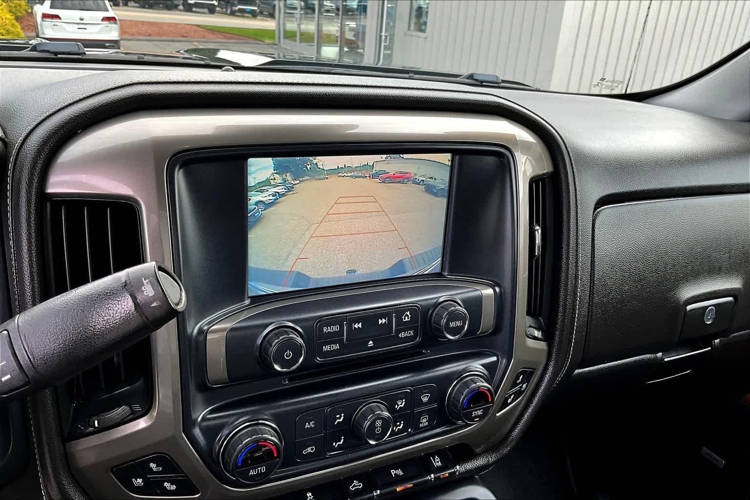 2019 Chevrolet Silverado 2500HD High Country 4WD Crew Cab 153.7 - Photo 19