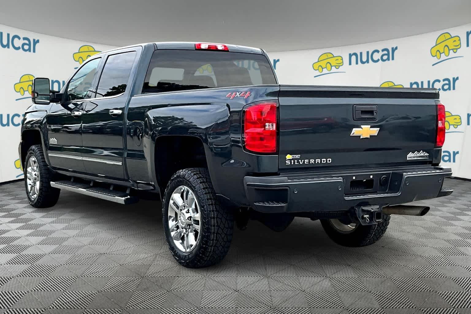 2019 Chevrolet Silverado 2500HD High Country 4WD Crew Cab 153.7 - Photo 4