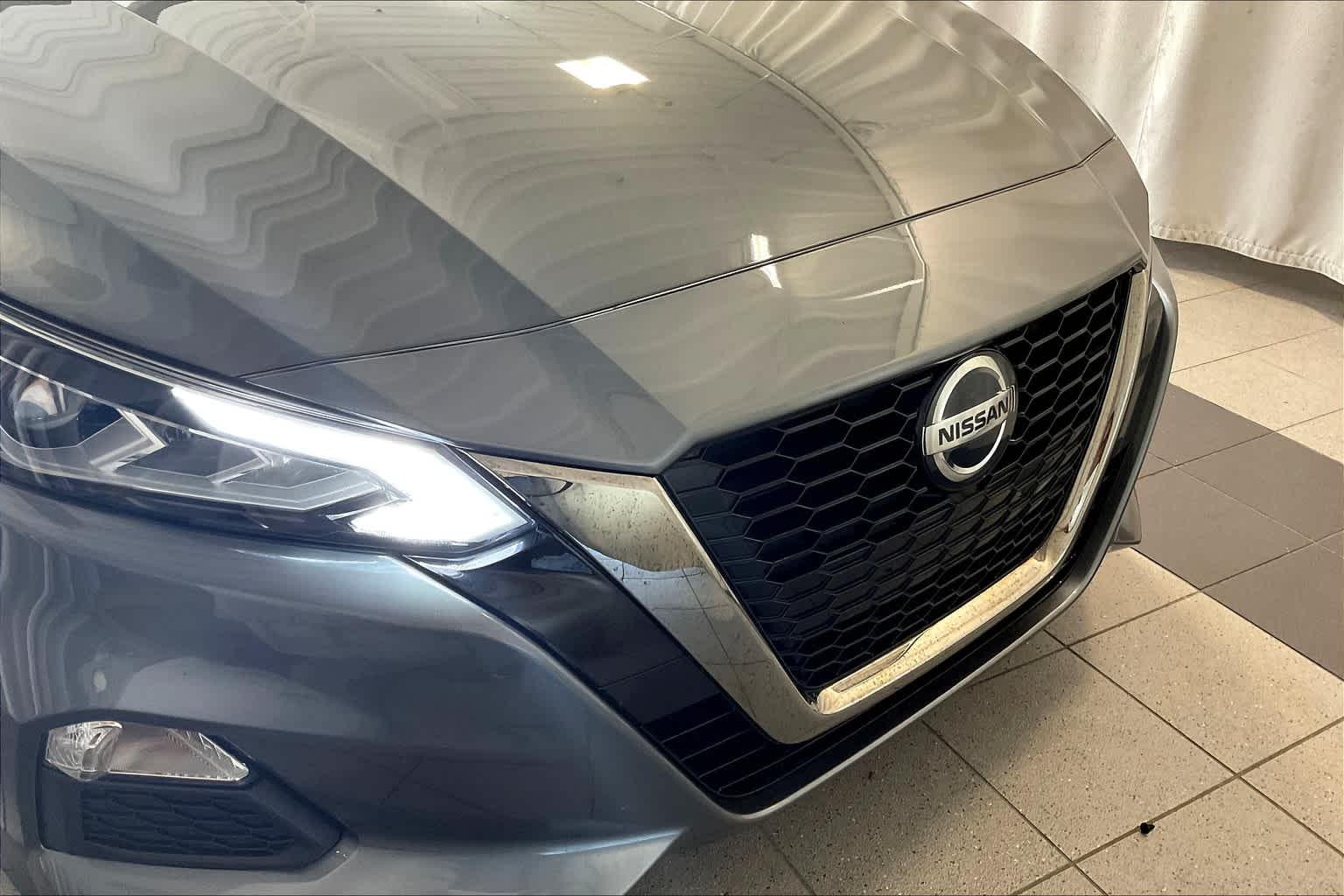 2020 Nissan Altima 2.5 SR - Photo 32