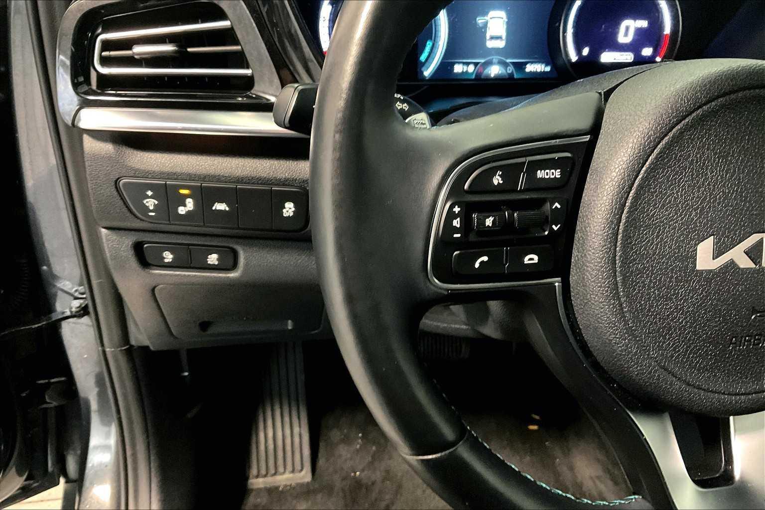 2022 Kia Niro EV EX Premium - Photo 24