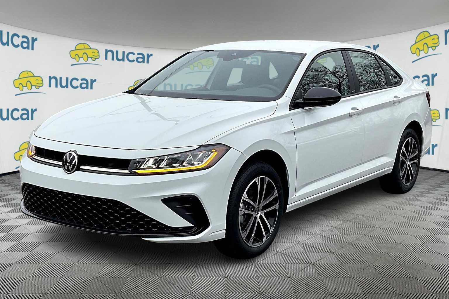 2025 Volkswagen Jetta Sport - Photo 4