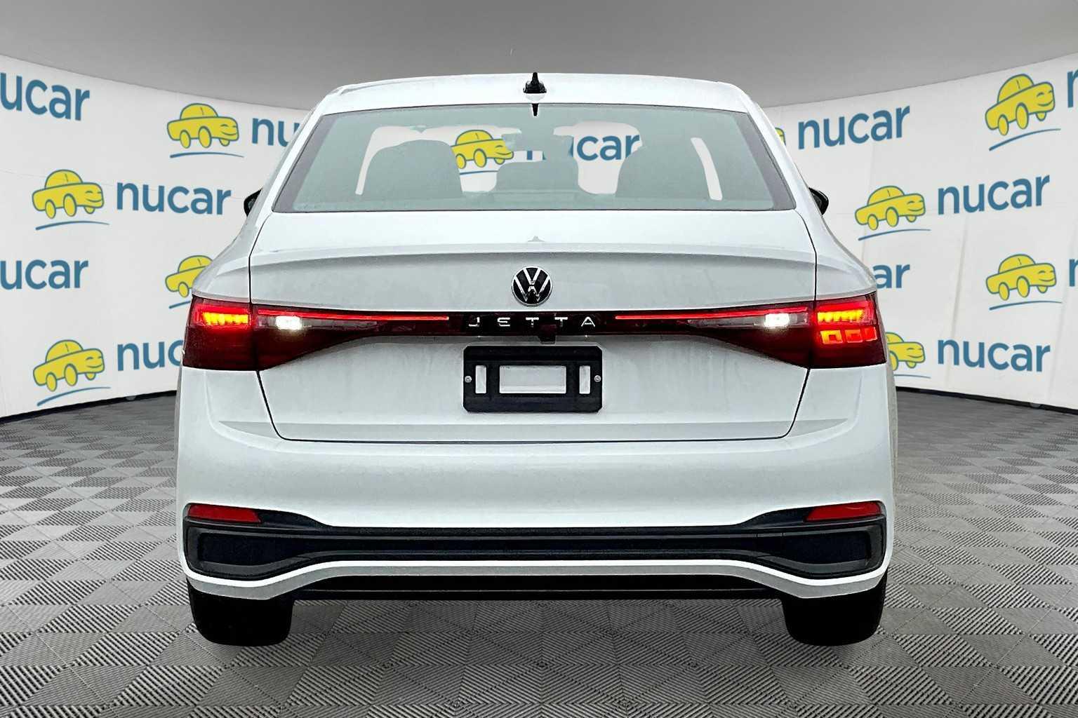 2025 Volkswagen Jetta Sport - Photo 6