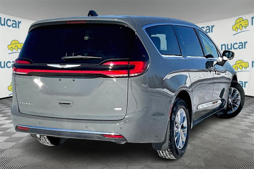 2024 Chrysler Pacifica Touring L - Photo 7