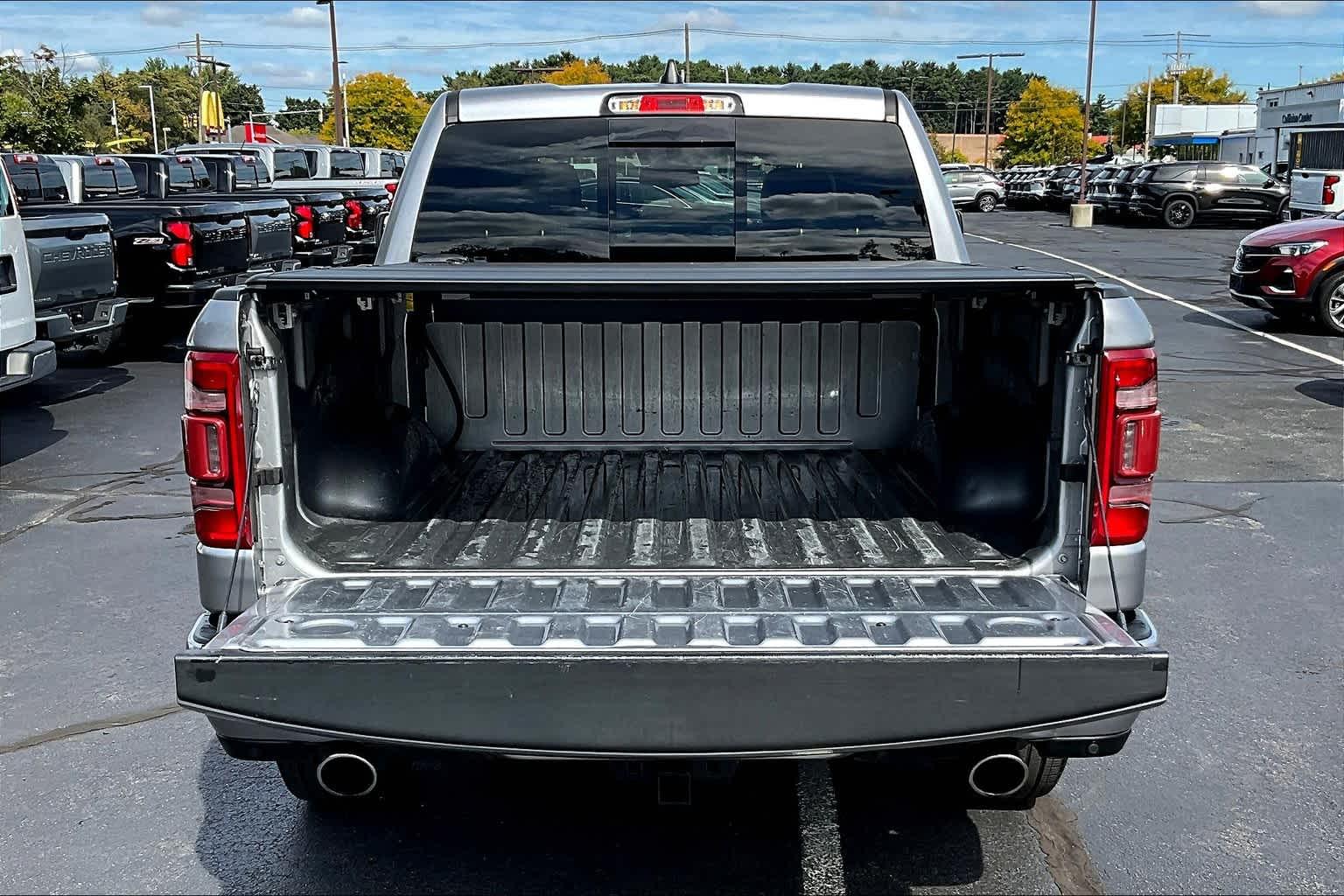 2019 Ram 1500 Laramie 4x4 Crew Cab 57 Box - Photo 29