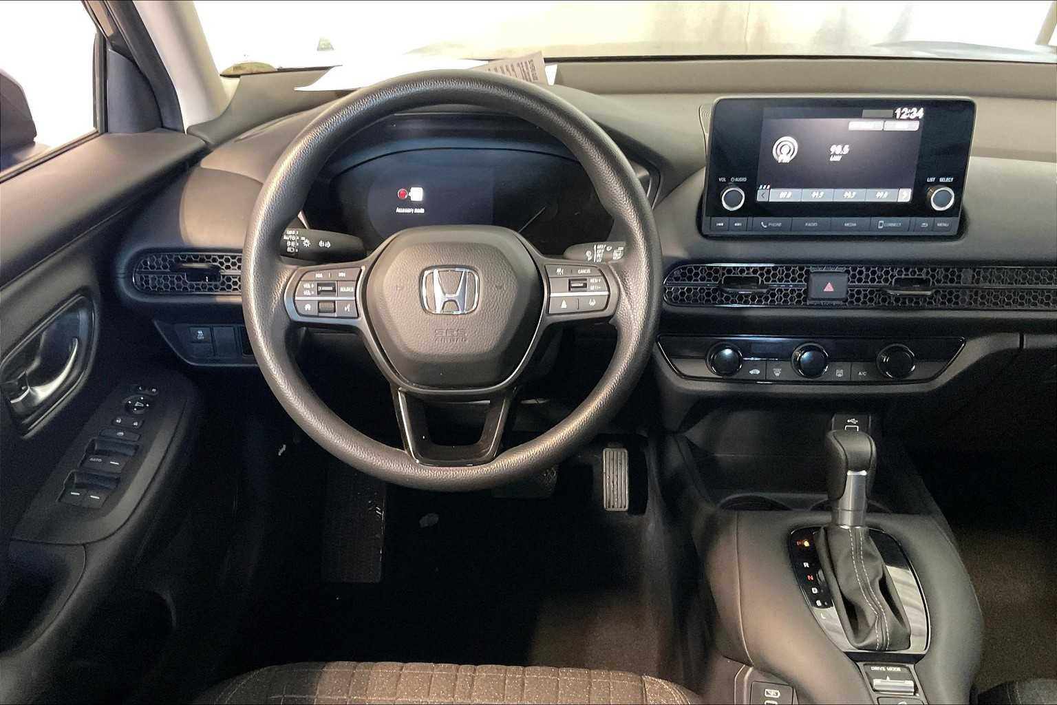 2024 Honda HR-V LX - Photo 17