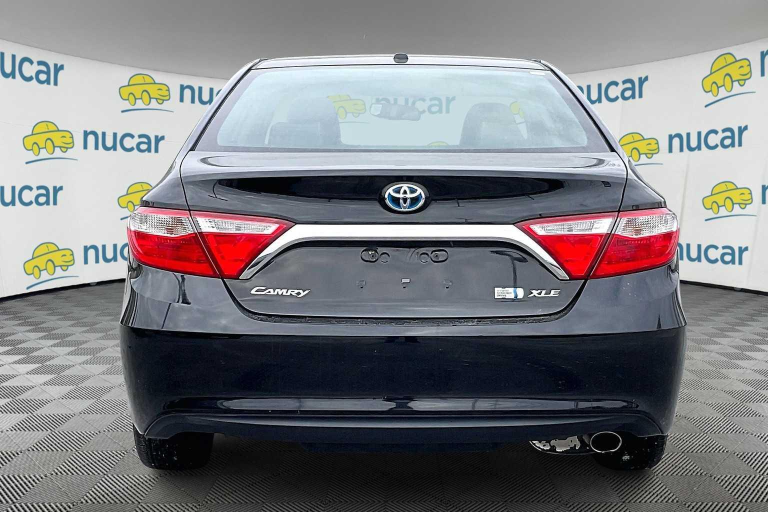 2015 Toyota Camry Hybrid XLE - Photo 5