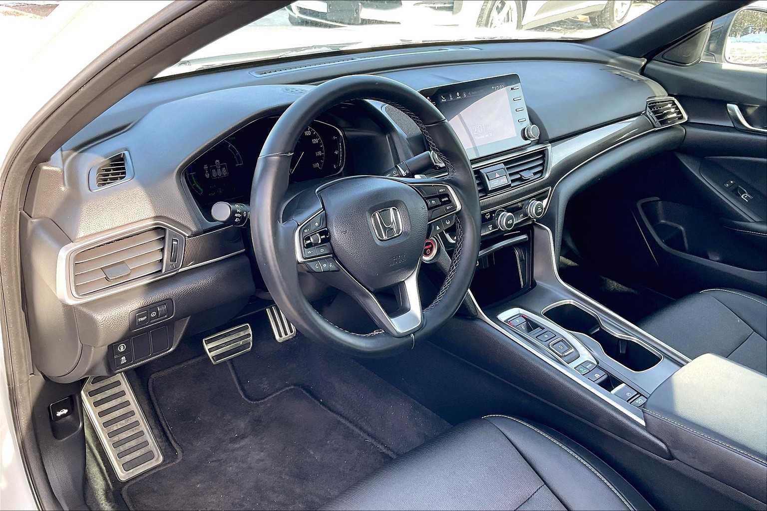 2022 Honda Accord Hybrid Sport - Photo 8