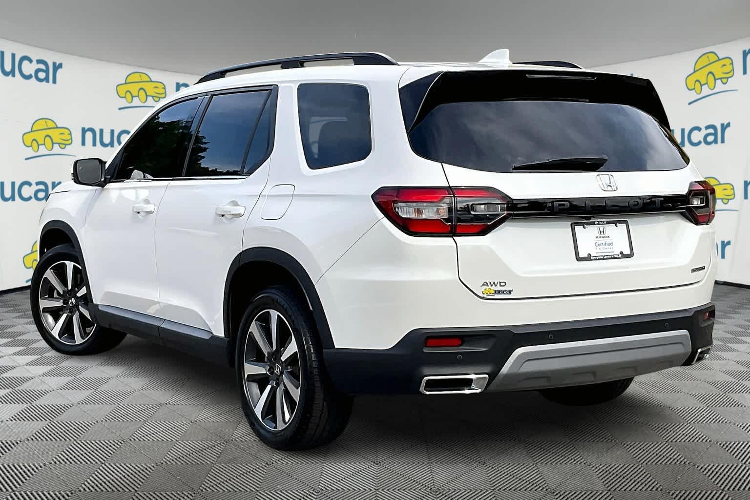 2023 Honda Pilot Touring - Photo 4