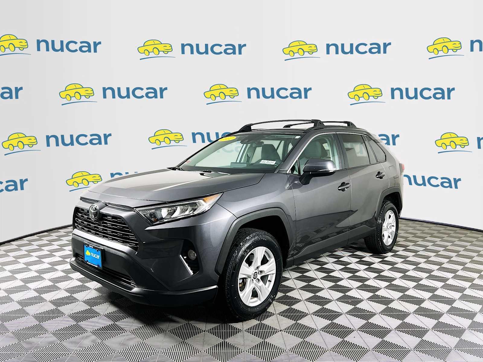 2021 Toyota RAV4 XLE - Photo 3