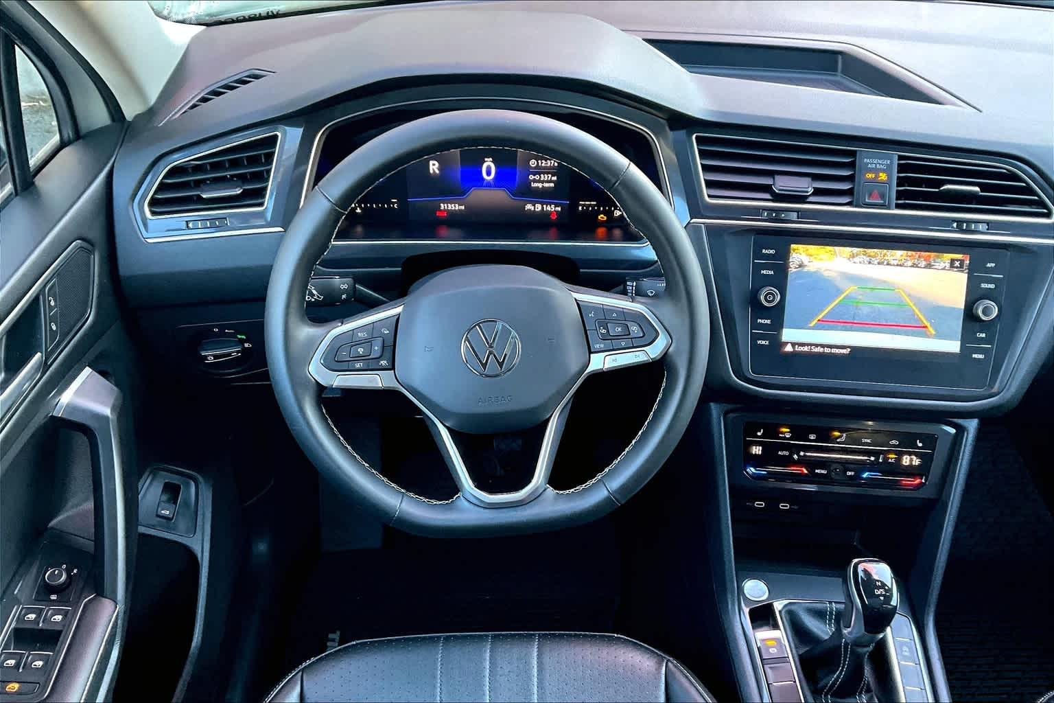 2022 Volkswagen Tiguan SE - Photo 17