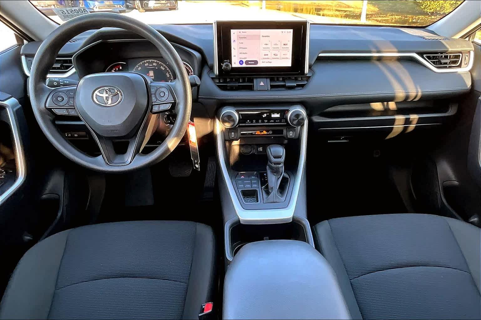 2024 Toyota RAV4 LE - Photo 21