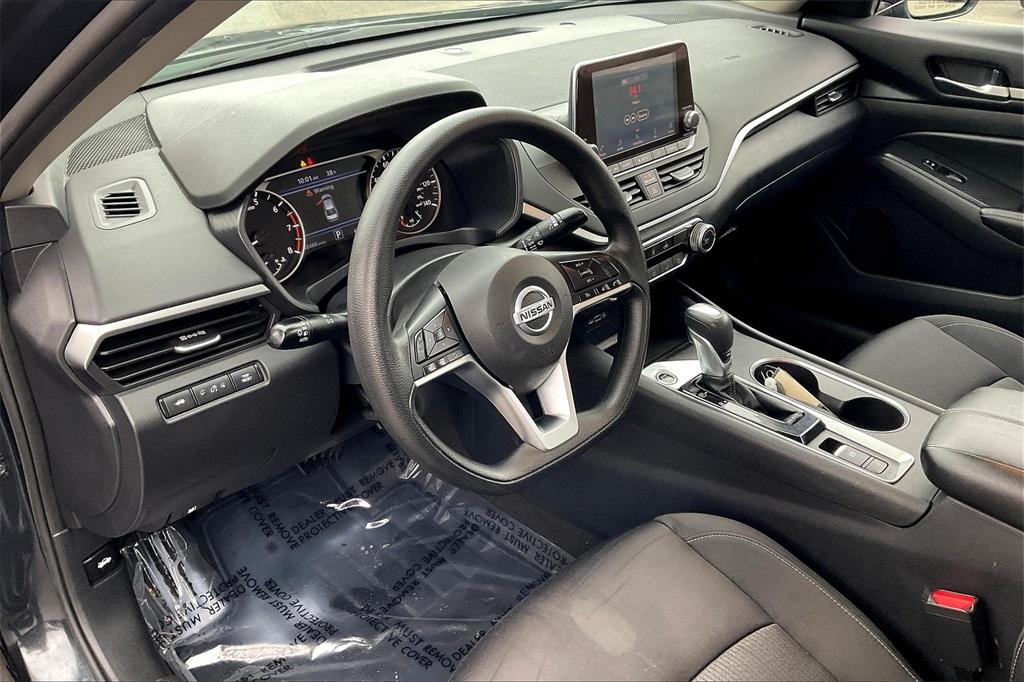 2022 Nissan Altima 2.5 SV - Photo 8