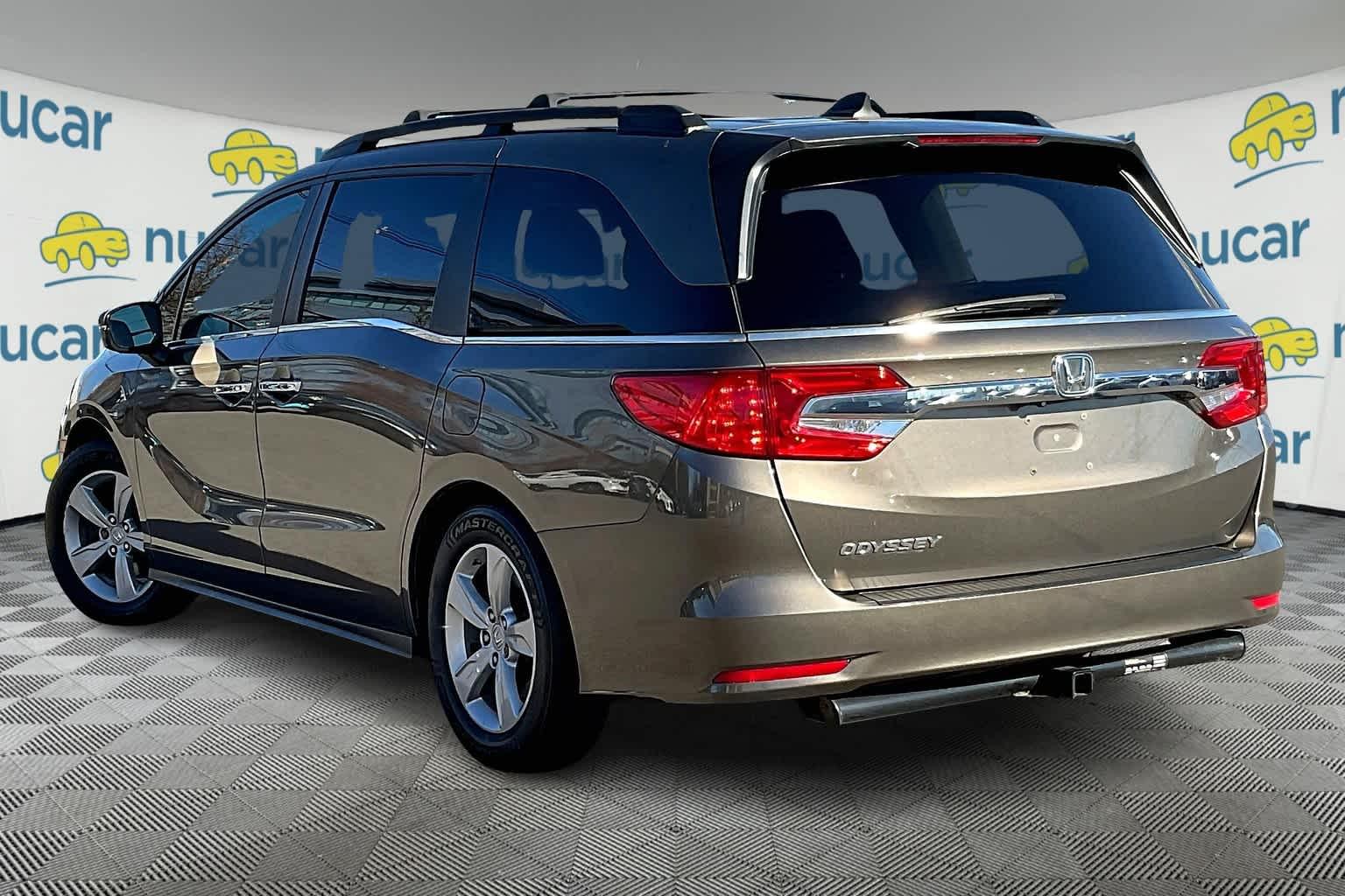 2018 Honda Odyssey EX-L - Photo 4