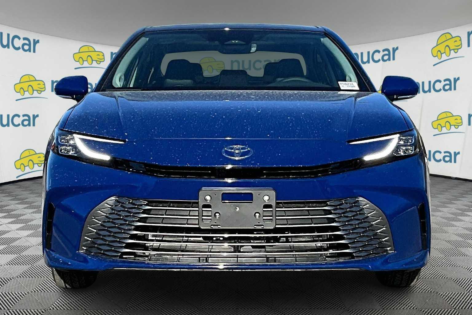 2025 Toyota Camry XLE - Photo 3