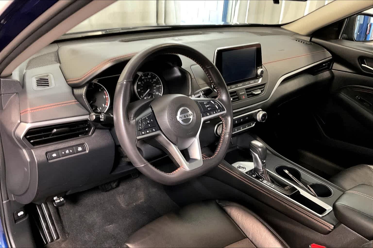 2022 Nissan Altima 2.5 SR - Photo 8