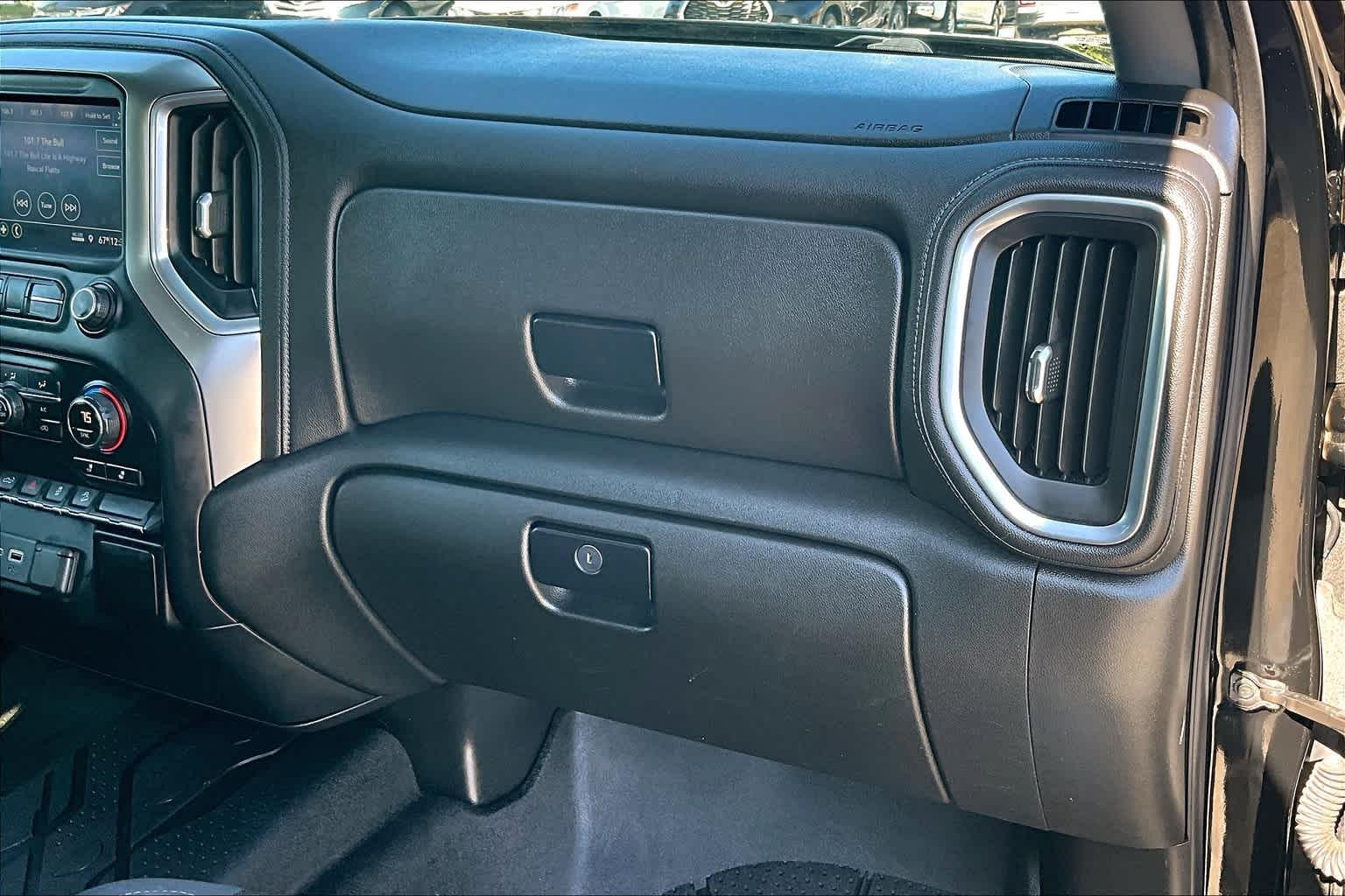 2019 Chevrolet Silverado 1500 RST 4WD Double Cab 147 - Photo 13