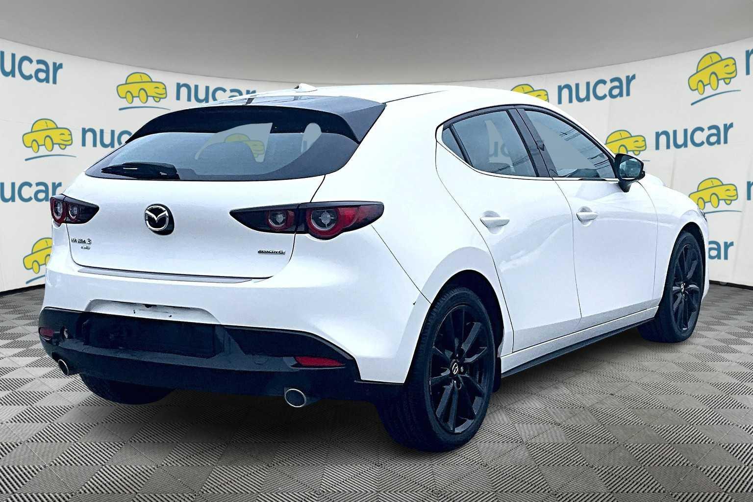 2022 Mazda Mazda3 Hatchback Premium - Photo 6