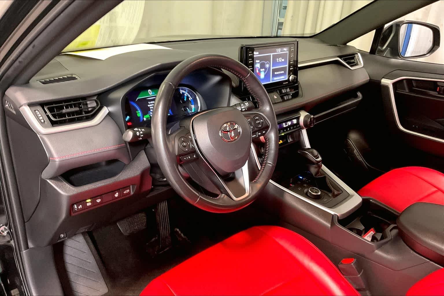 2021 Toyota RAV4 Prime SE - Photo 8