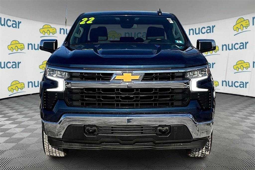 2022 Chevrolet Silverado 1500 LT - Photo 2