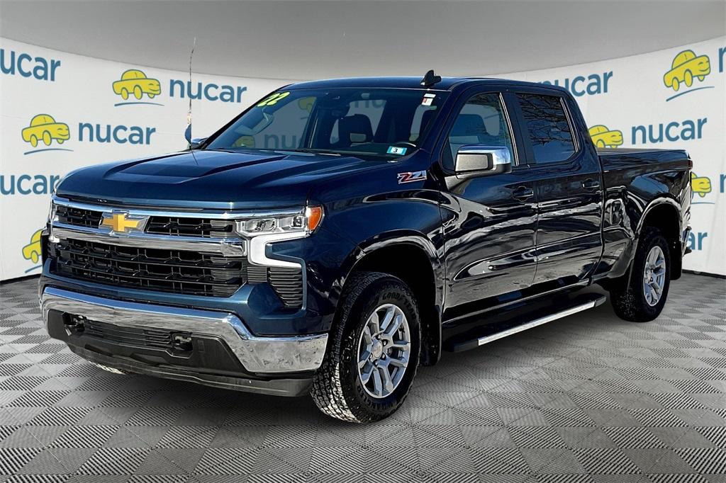 2022 Chevrolet Silverado 1500 LT - Photo 3