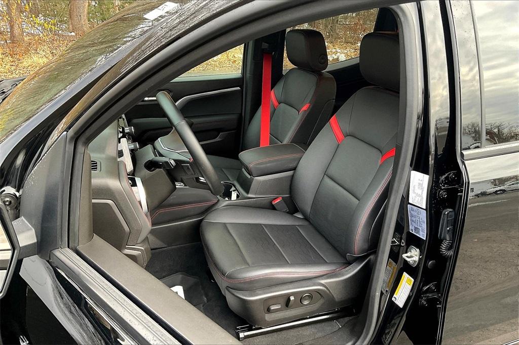 2023 Chevrolet Colorado Z71 - Photo 10